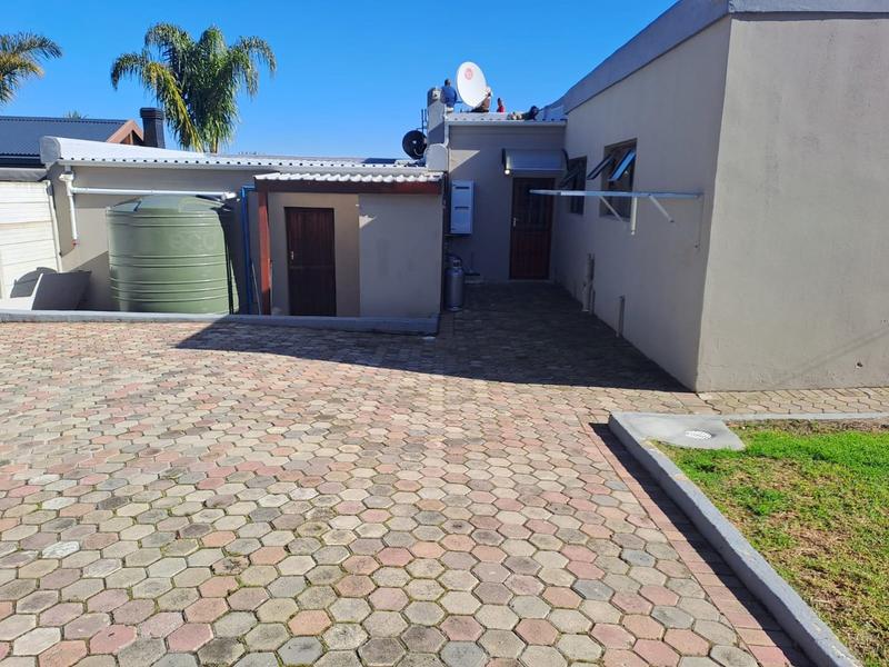 To Let 3 Bedroom Property for Rent in Rooi Rivier Rif Western Cape